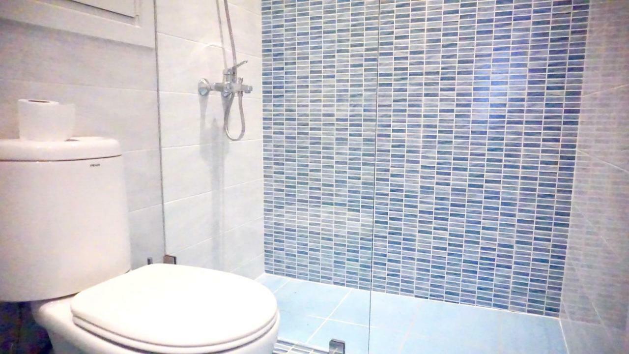 Stylish Apartment With Patio, 5Min To Metro Athens Exterior photo