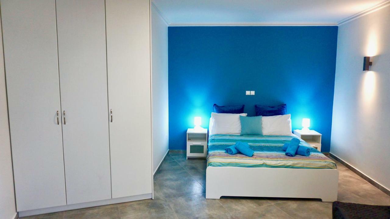 Stylish Apartment With Patio, 5Min To Metro Athens Exterior photo