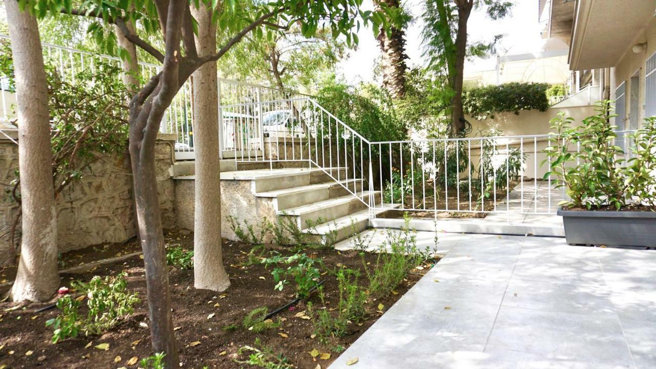Stylish Apartment With Patio, 5Min To Metro Athens Exterior photo